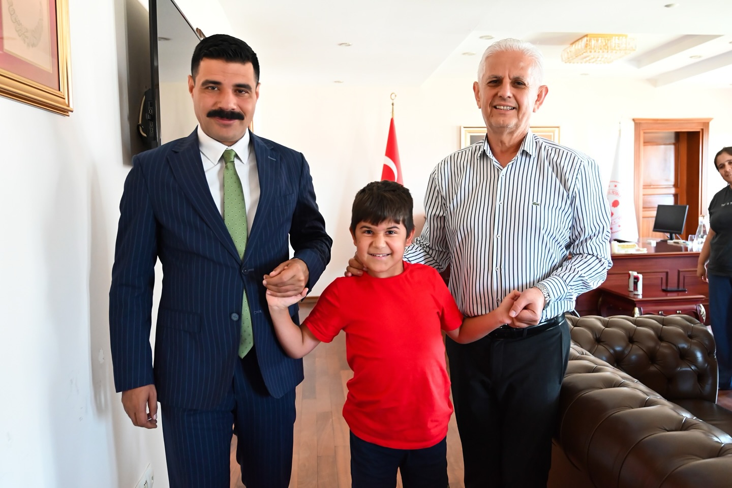 Kerem’in yolu iyi insanların kalbinden geçiyor. 