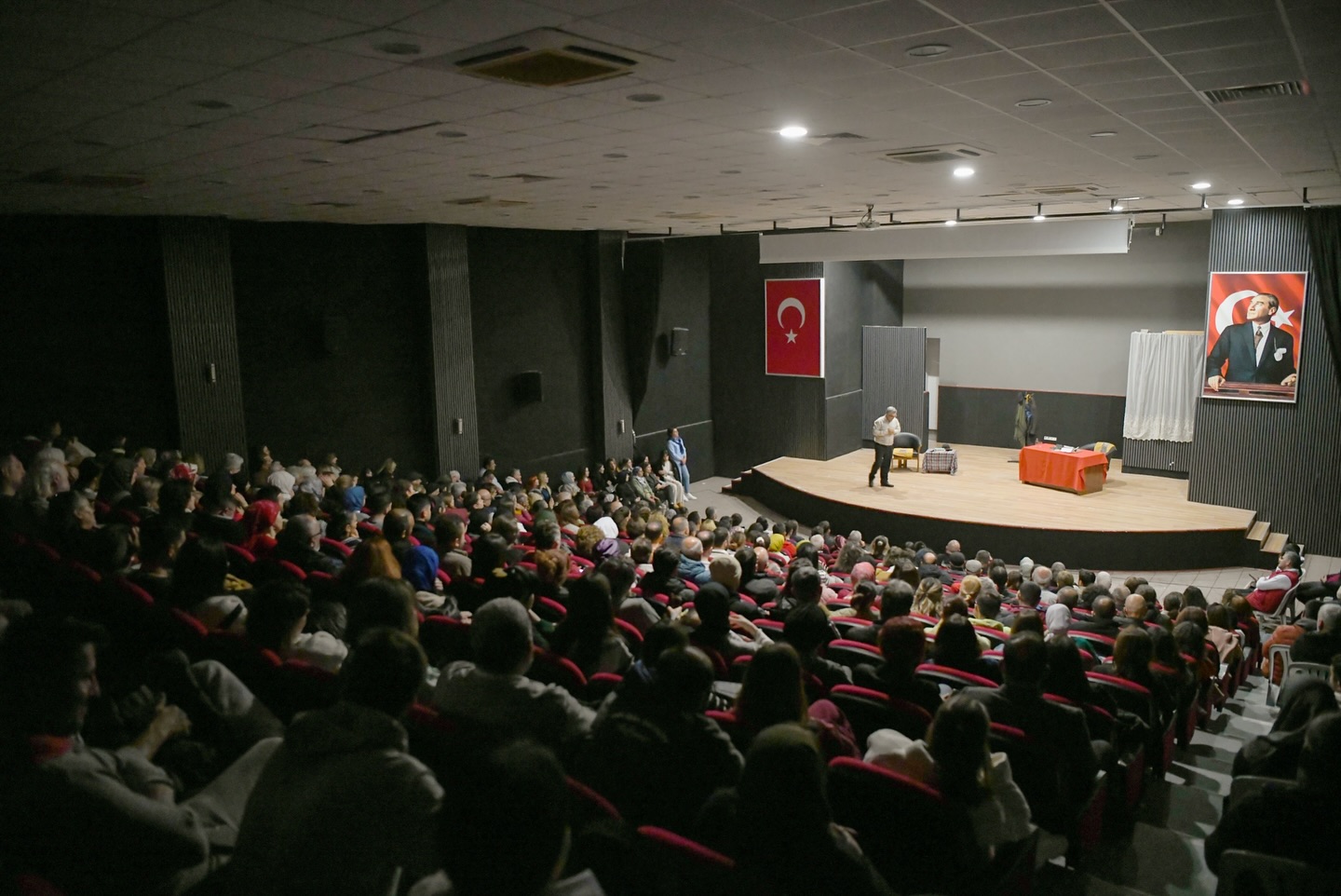  “Başın Öne Eğilmesin” Tiyatro Oyunu