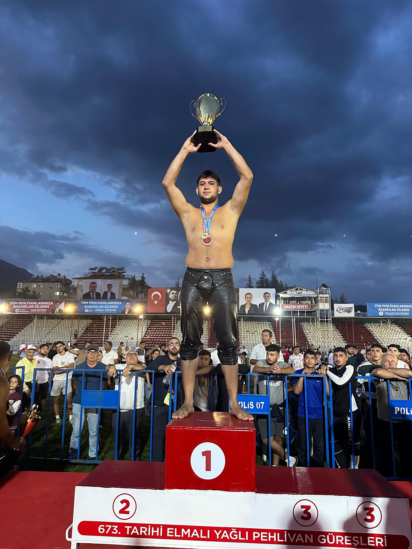 Halil Ceylan Deste Orta Boyu Kategorisinde Birinci Oldu 